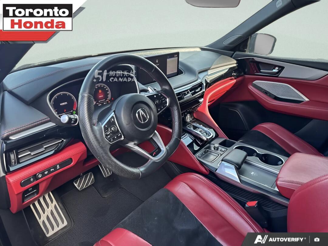 2022 Acura MDX view 5