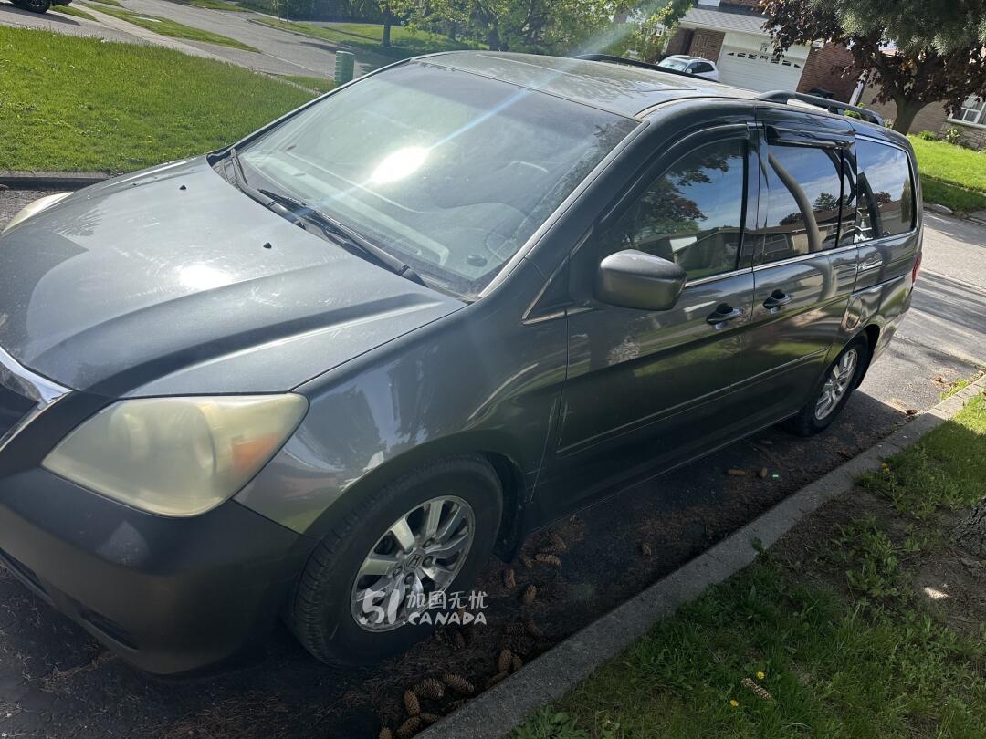 2010 Honda Odyssey view 2