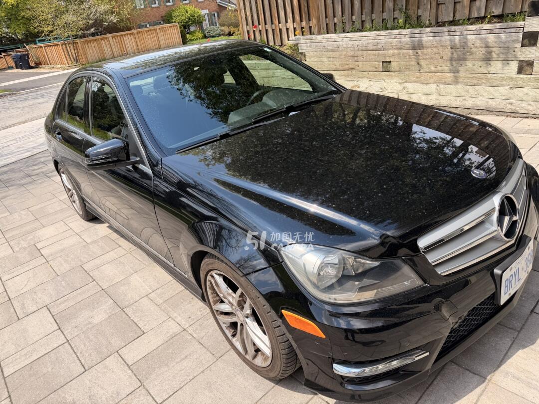 2013 Mercedes-Benz C-Class view 4