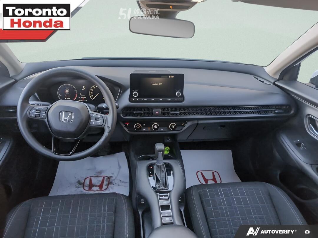 2024 Honda HR-V view 8