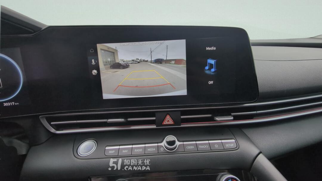 2025 Hyundai Elantra view 6