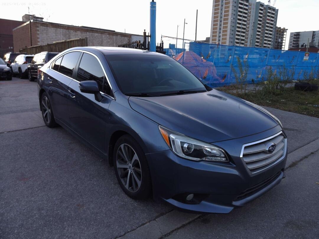 2016 Subaru Legacy view 3