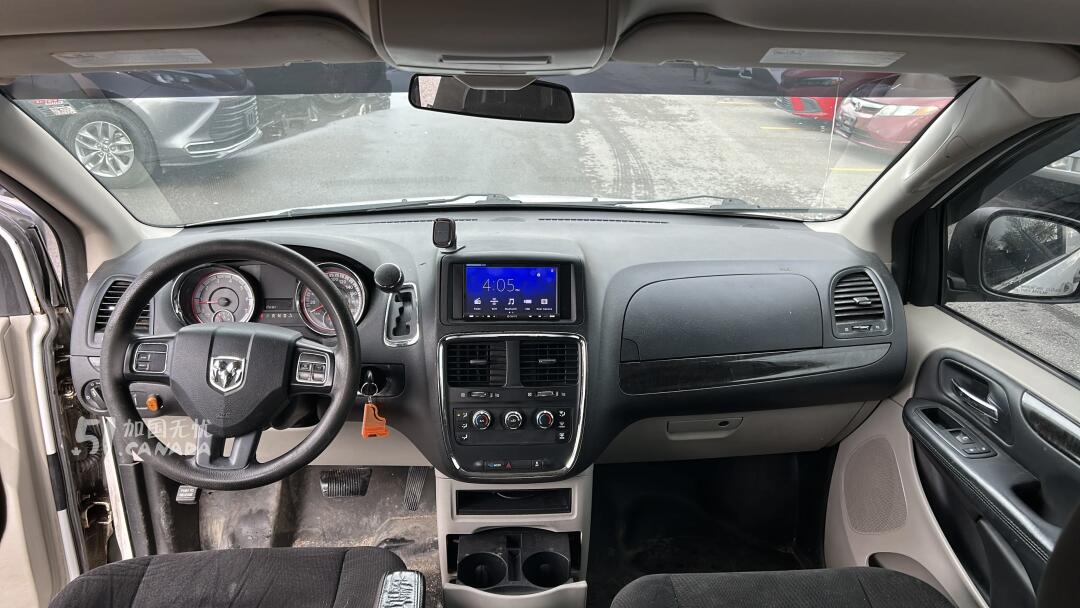 2015 RAM Cargo view 6