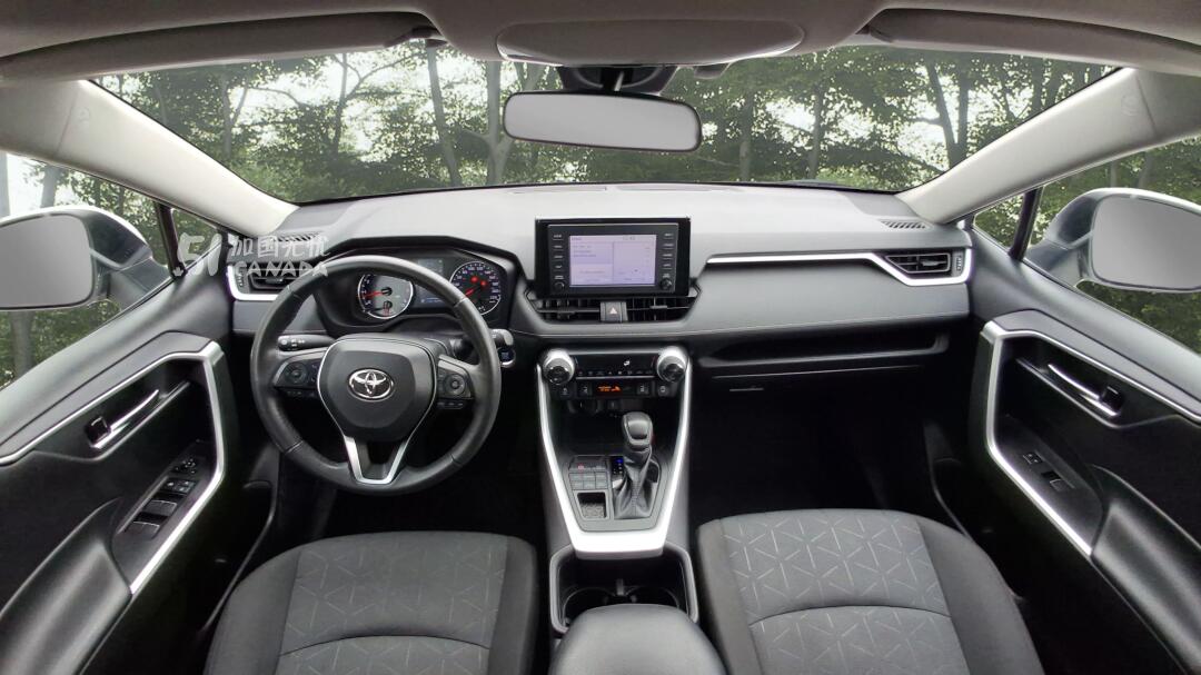 2022 Toyota RAV 4 view 6