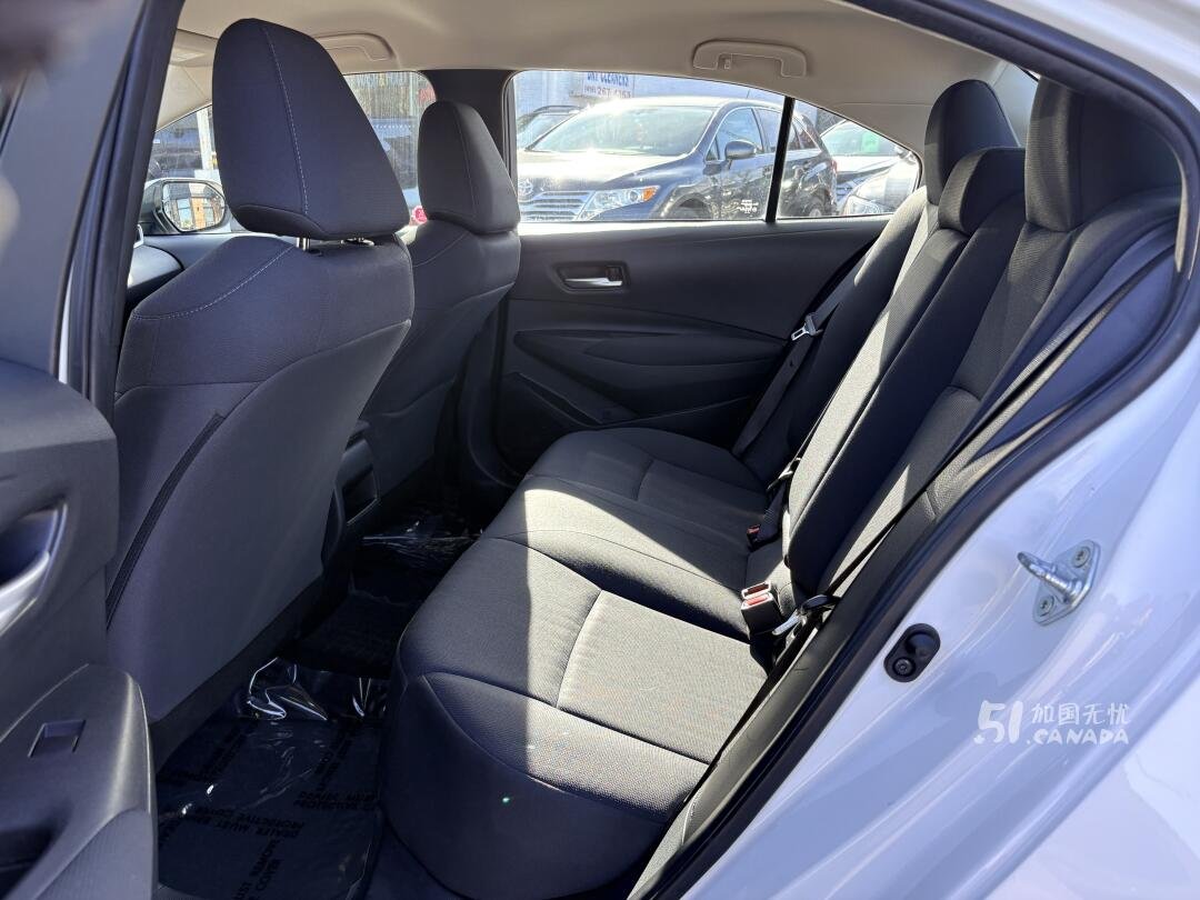 2021 Toyota Corolla view 8