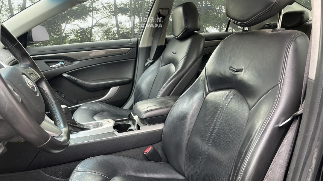 2010 Cadillac CTS view 7