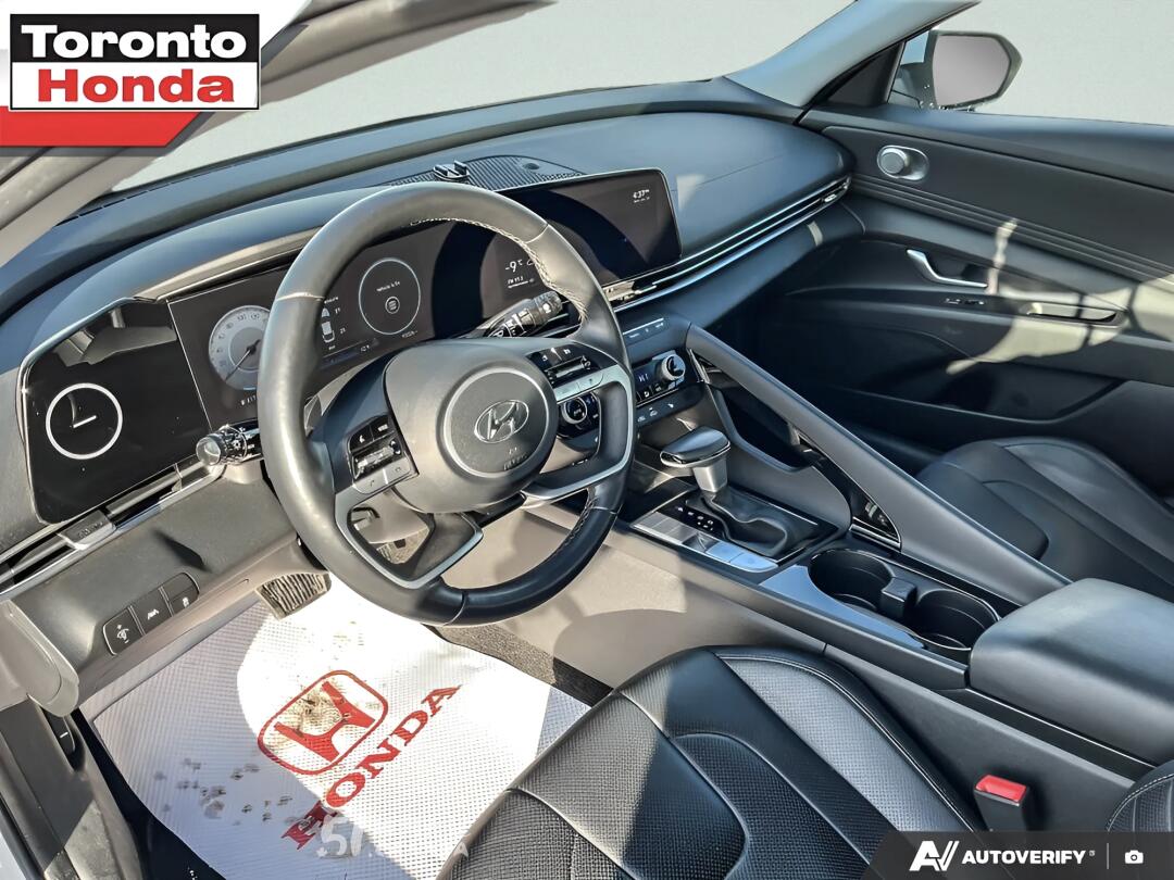 2022 Hyundai Elantra view 7