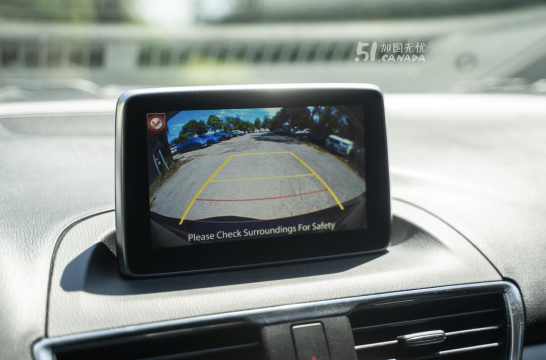 2014 Mazda 3 view 2