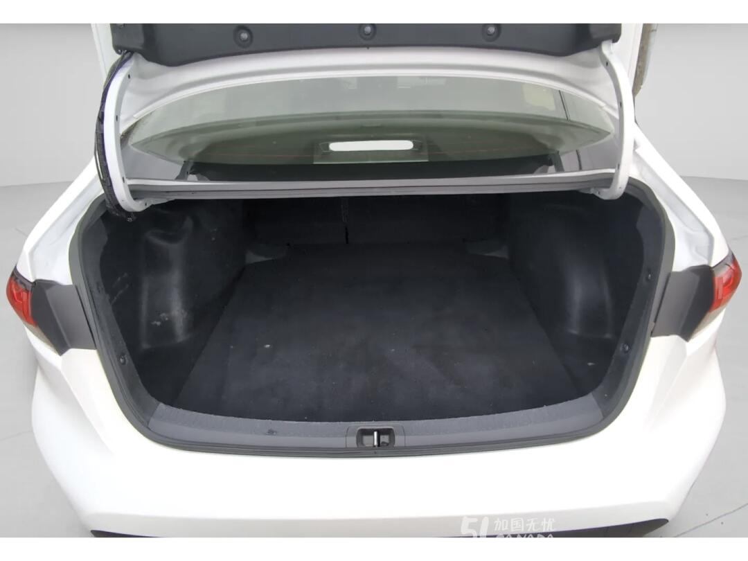 2025 Toyota Corolla view 8