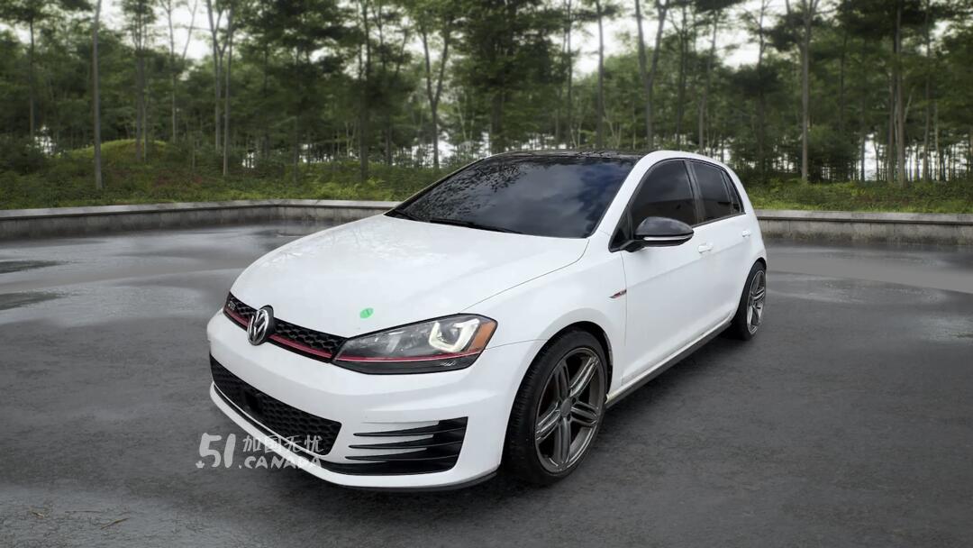 2015 Volkswagen Golf view 2
