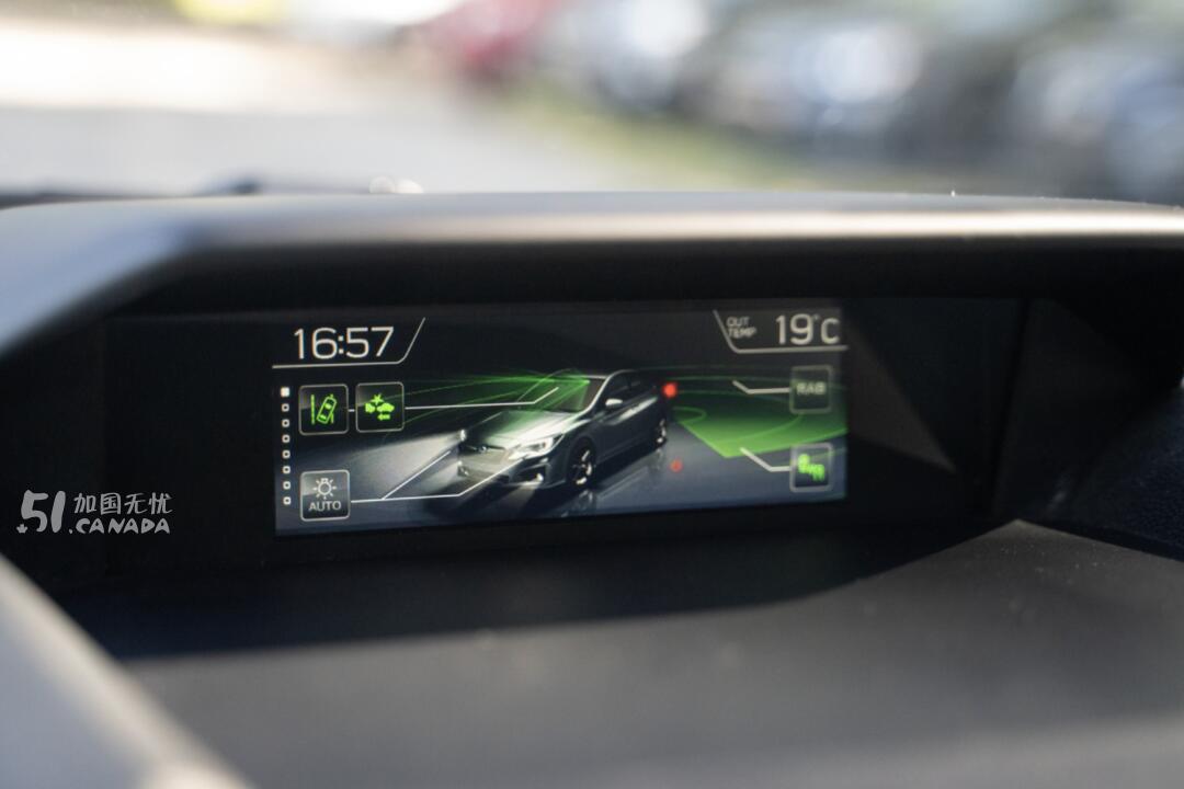 2018 Subaru XV Crosstrek view 3