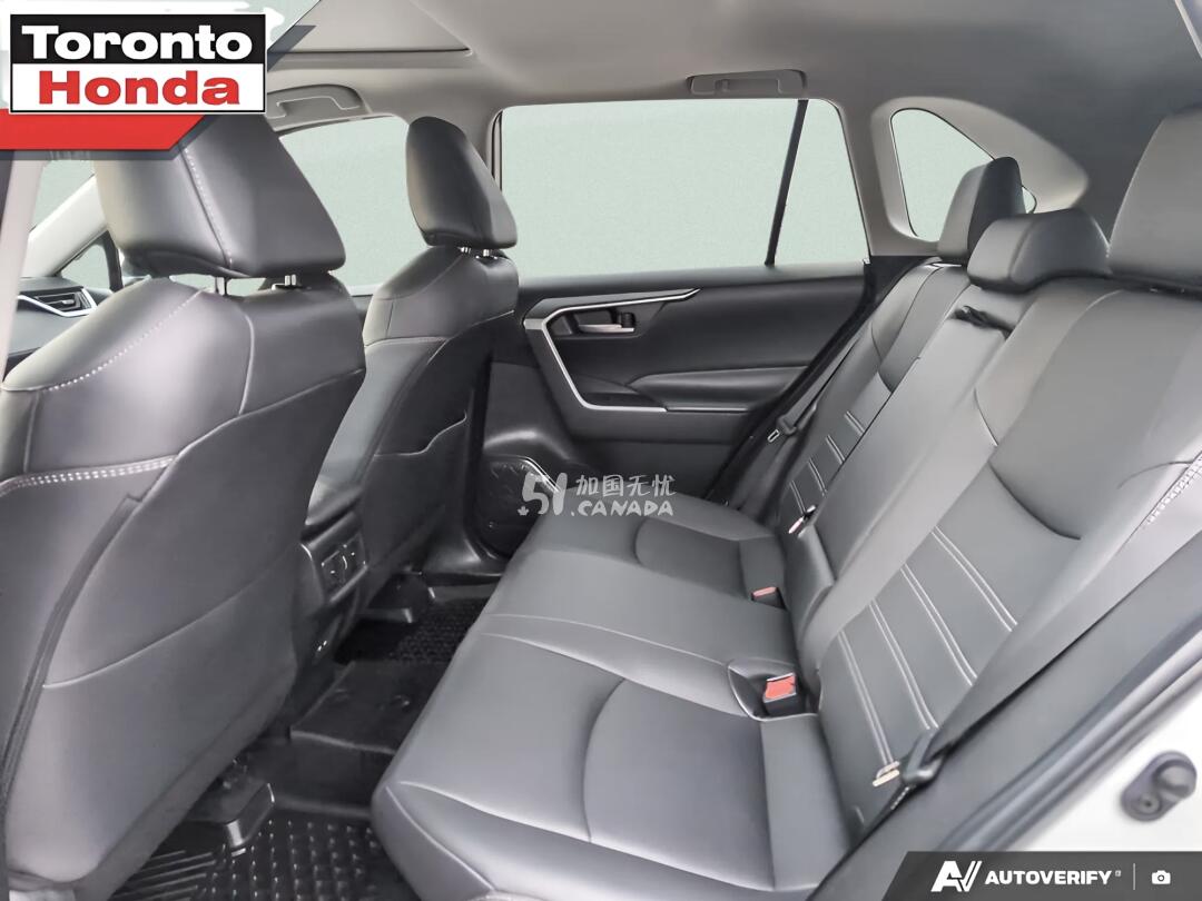 2025 Toyota RAV 4 view 9