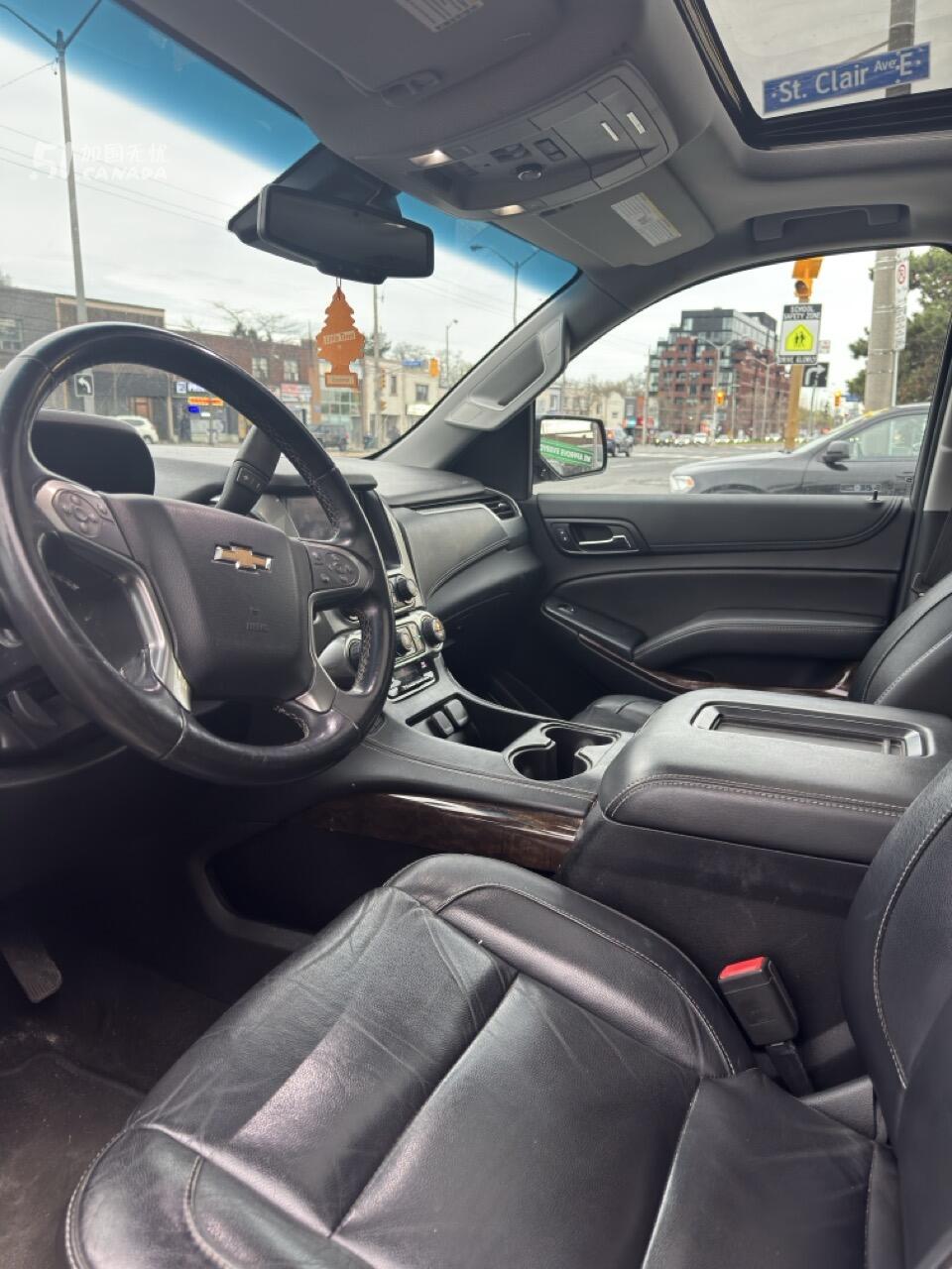 2018 Chevrolet Suburban view 9