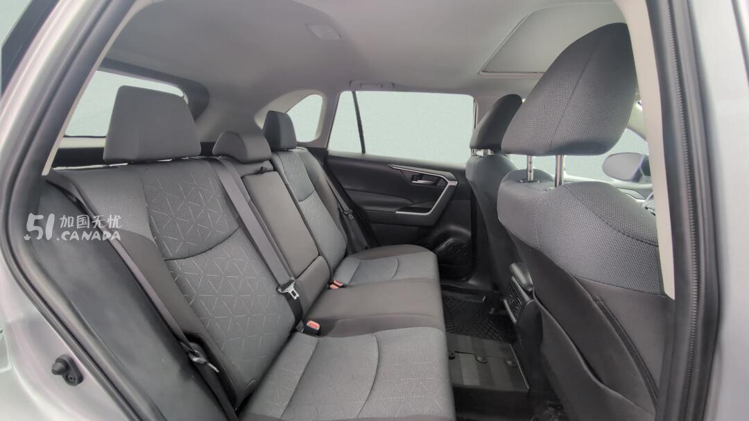 2025 Toyota RAV 4 view 8