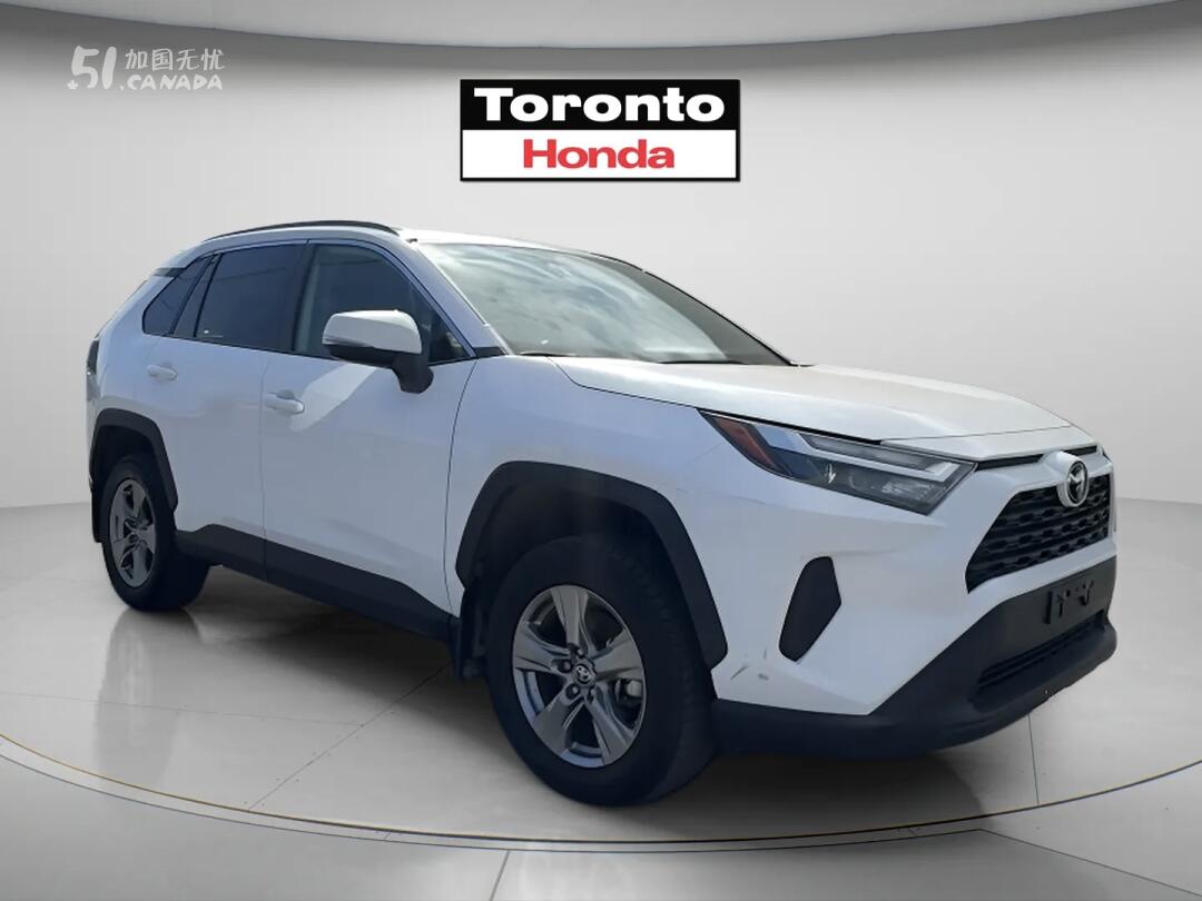 2025 Toyota RAV 4 view 2