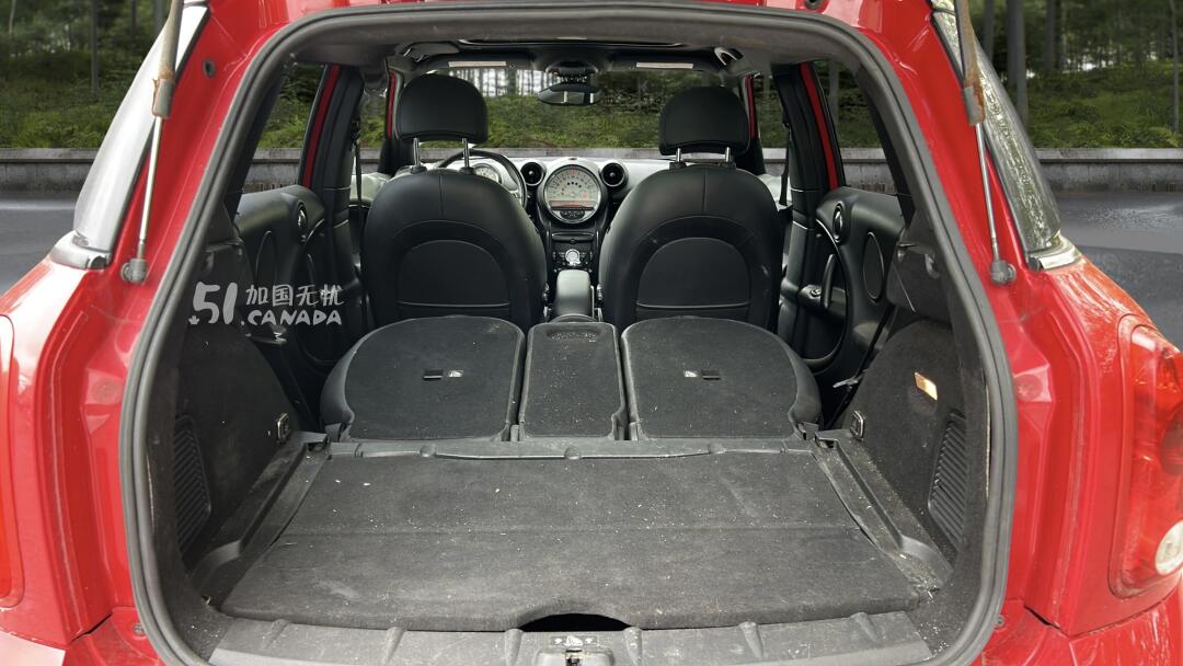 2014 MINI Cooper Countryman view 5