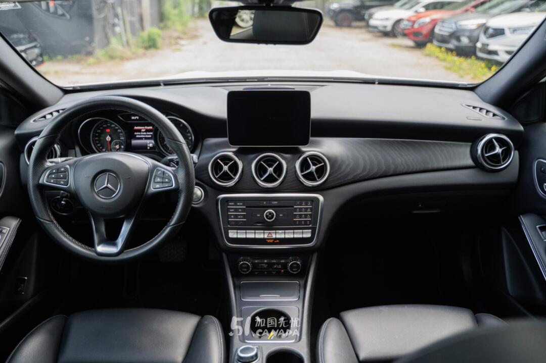 2018 Mercedes-Benz GLA view 7