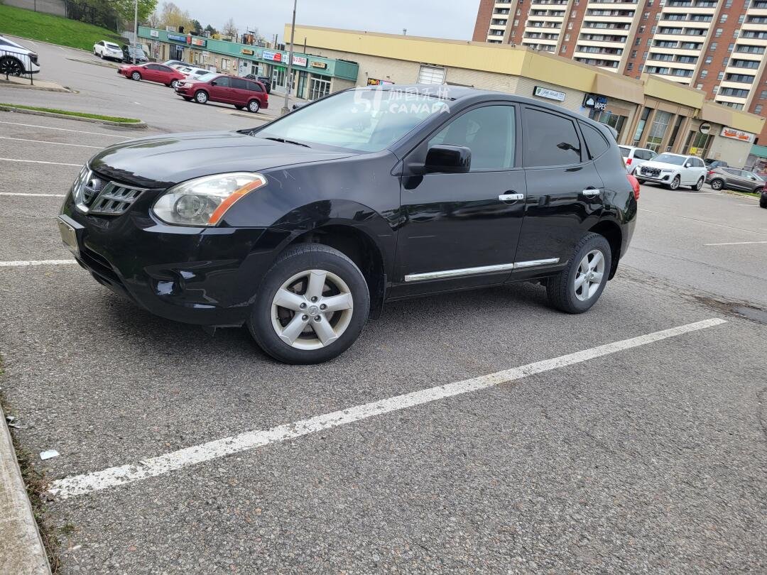 2013 Nissan Rogue view 6