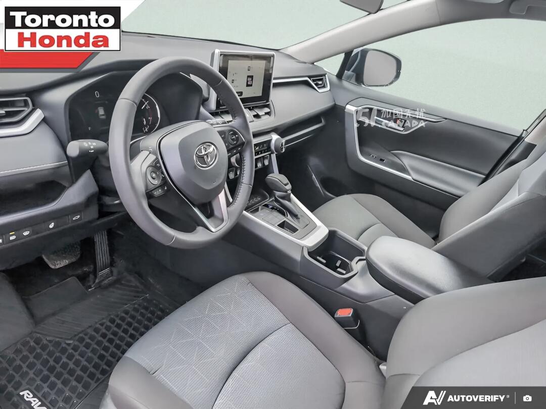 2025 Toyota RAV 4 view 7