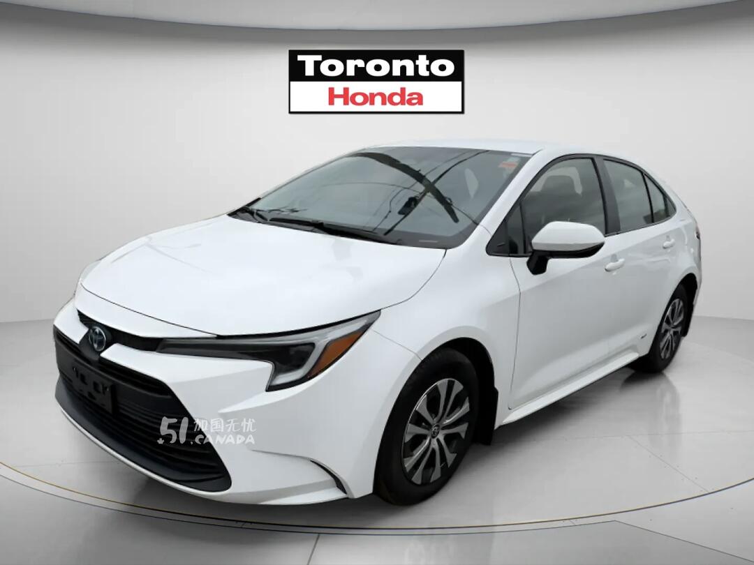 2025 Toyota Corolla view 2
