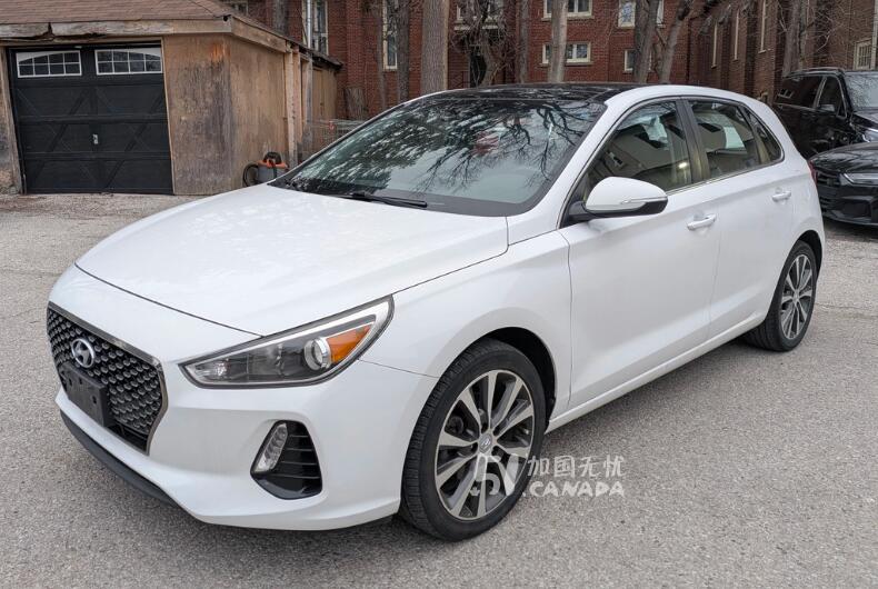 2018 Hyundai Elantra view 1