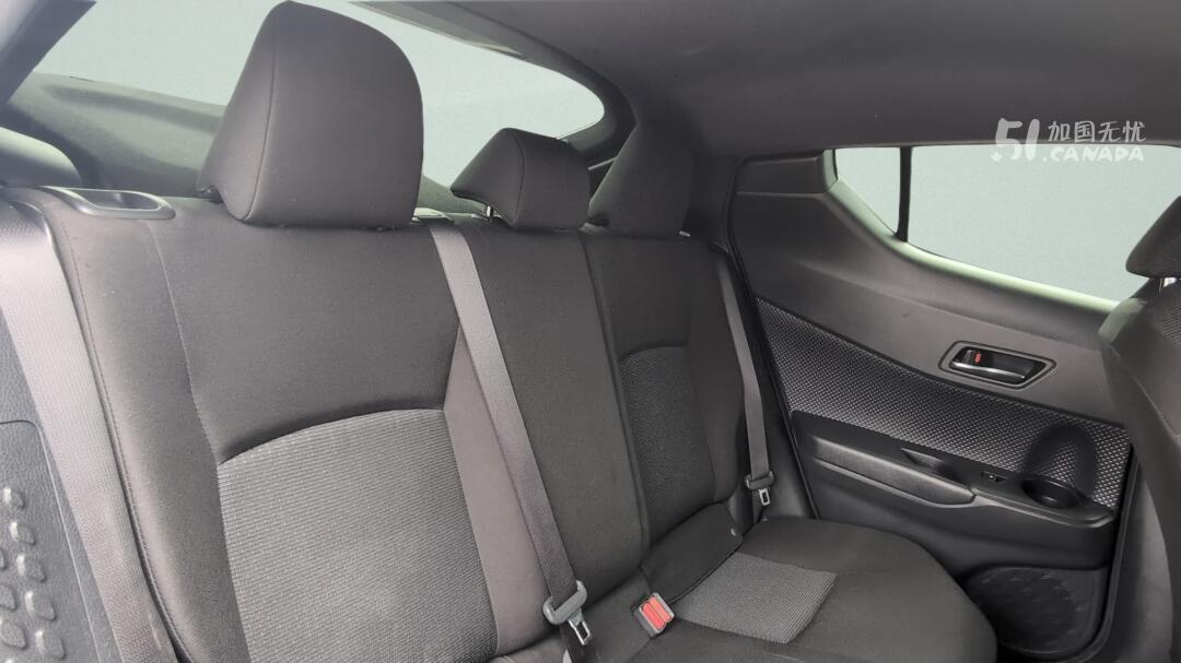 2019 Toyota C-HR view 8