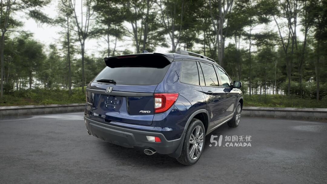 2019 Honda Passport view 3