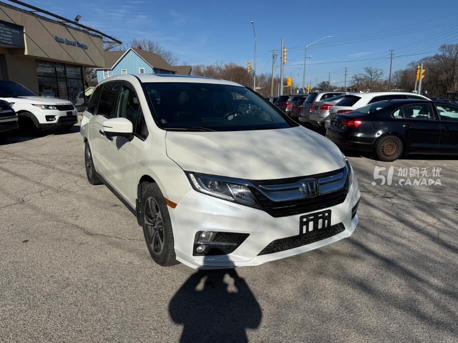2019 Honda Odyssey view 1