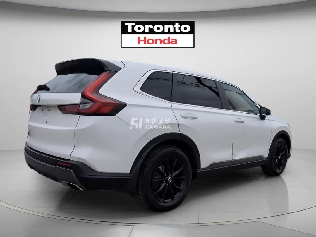 2025 Honda CR-V view 3