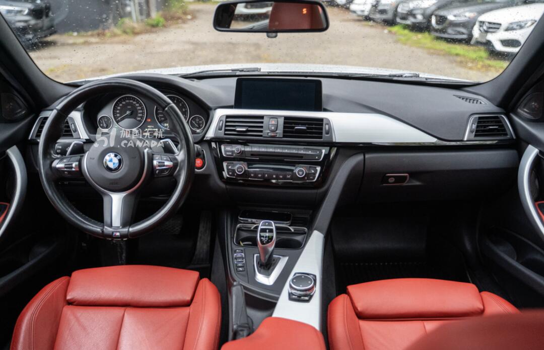 2016 BMW 3 Series view 5