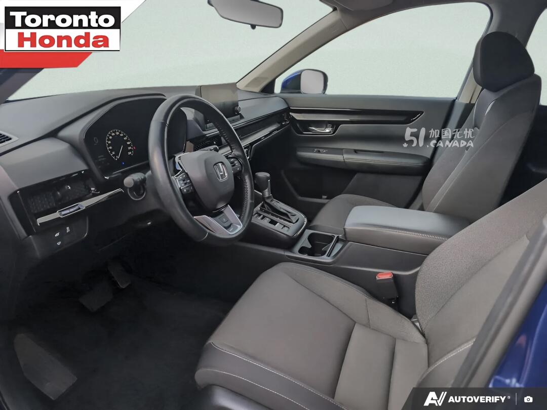 2025 Honda CR-V view 6