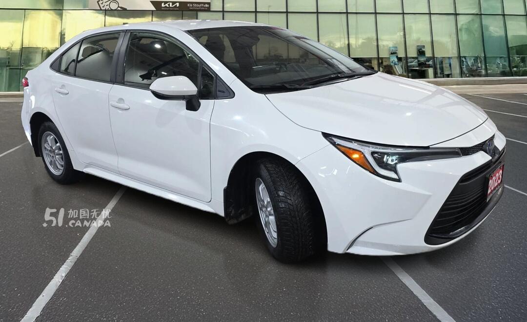 2023 Toyota Corolla view 2