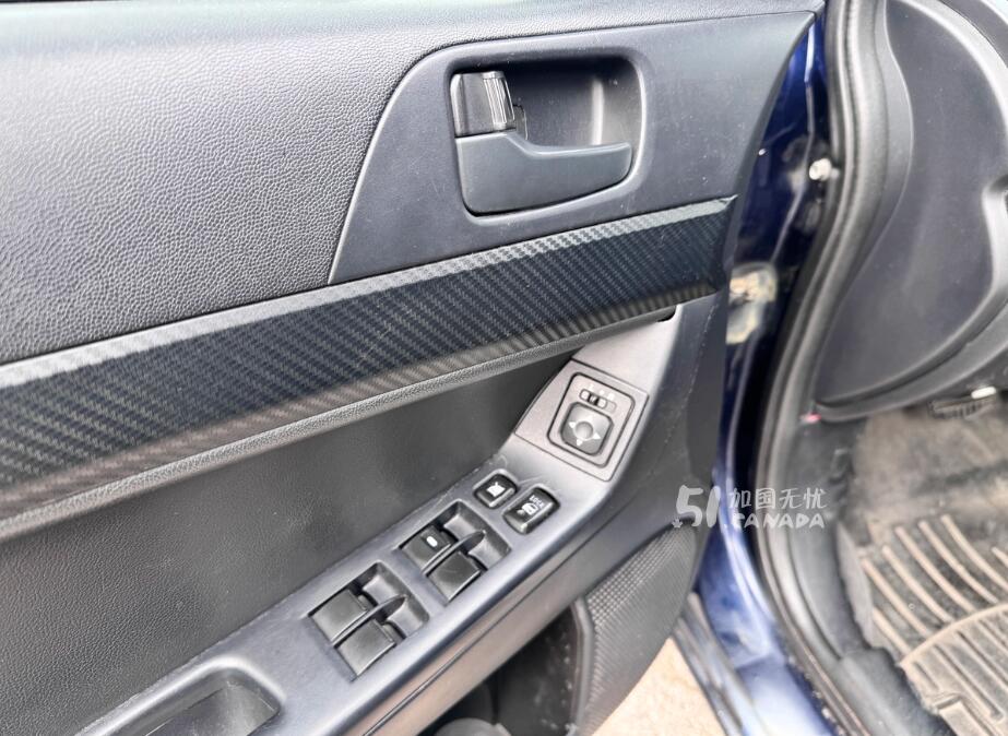2014 Mitsubishi Lancer view 9