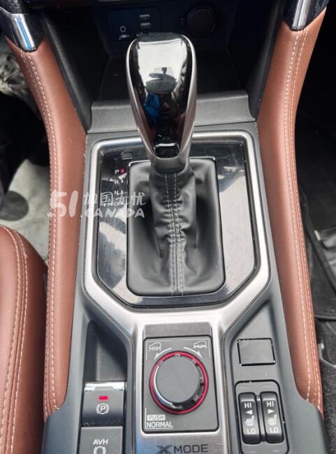 2021 Subaru Forester view 2