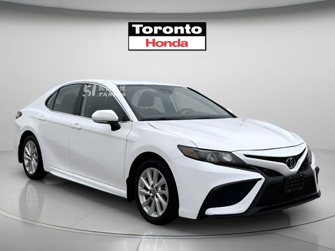 2024 Toyota Camry view 2