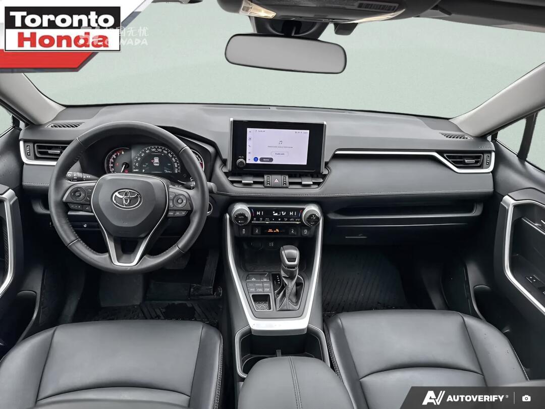 2023 Toyota RAV 4 view 6