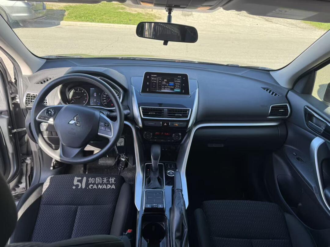 2020 Mitsubishi Eclipse Cross view 6