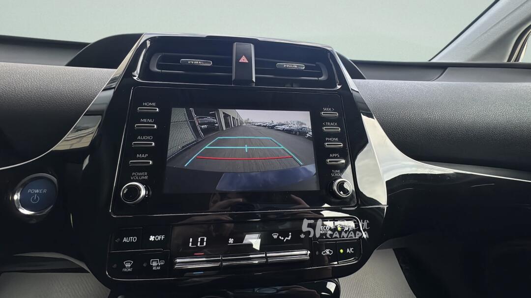 2022 Toyota Prius view 6