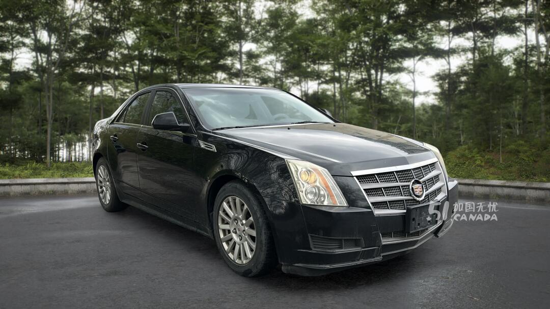 2010 Cadillac CTS view 2