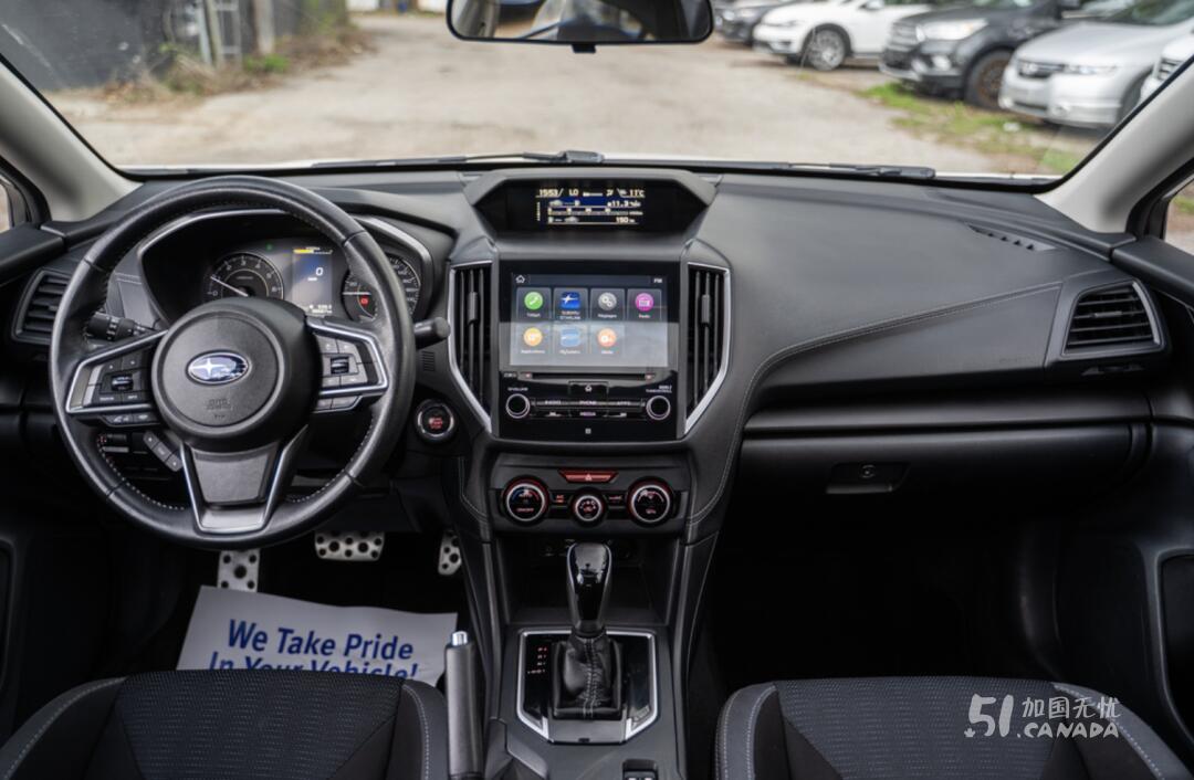 2020 Subaru Impreza view 3