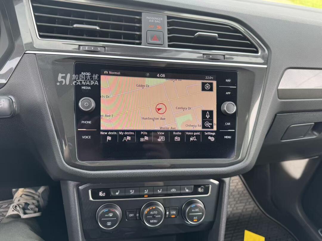 2020 Volkswagen Tiguan view 9