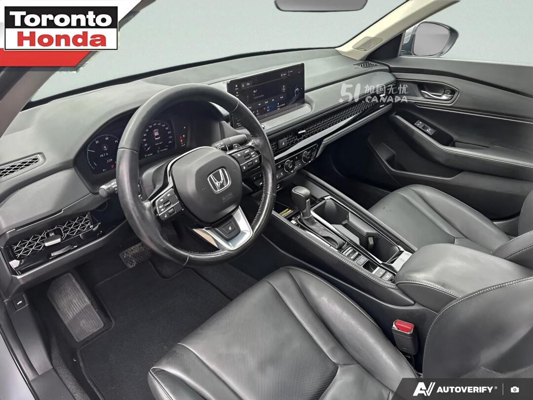 2025 Honda Accord view 6