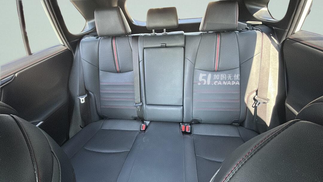 2022 Toyota RAV 4 view 8