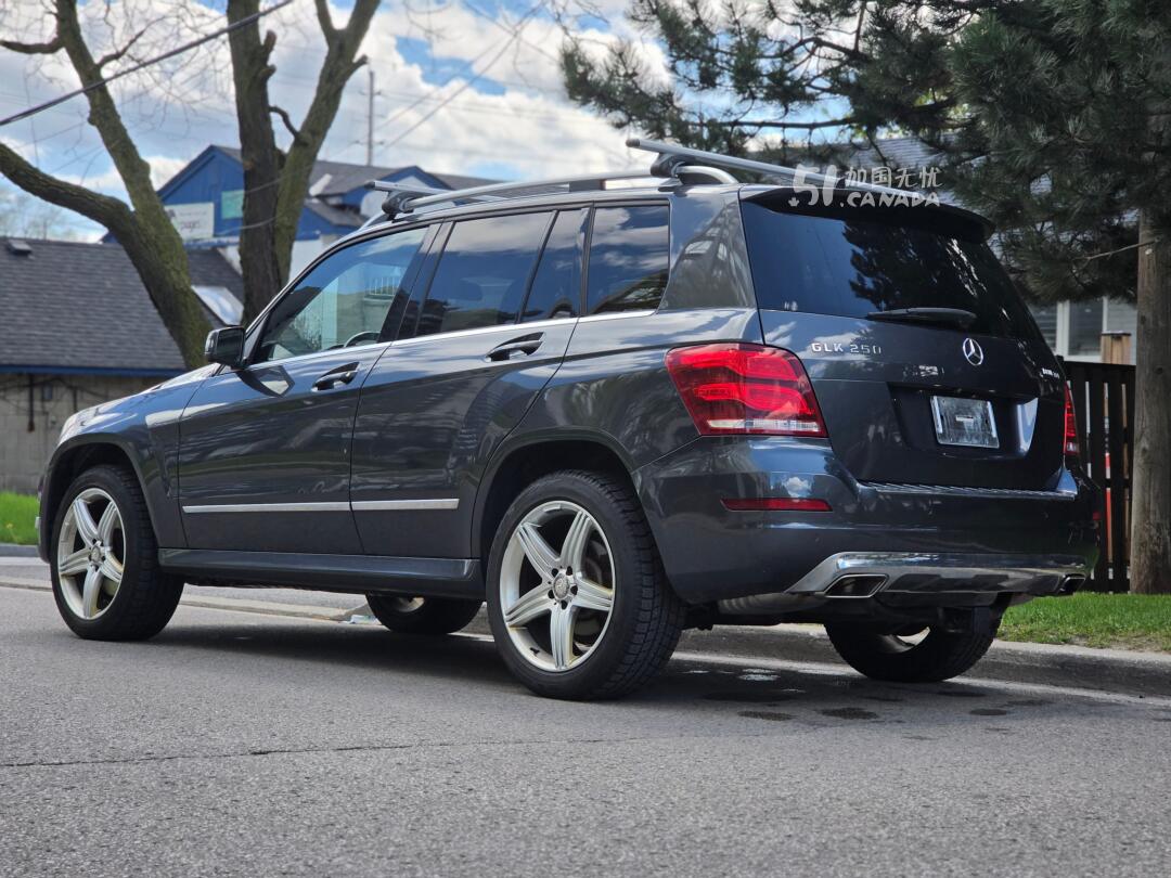 2014 Mercedes-Benz GLK view 3