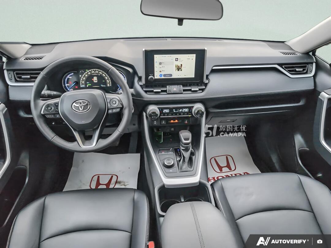 2025 Toyota RAV 4 view 8