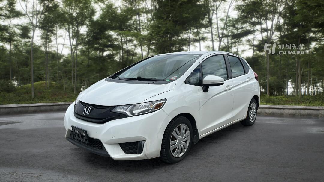 2015 Honda Fit view 2