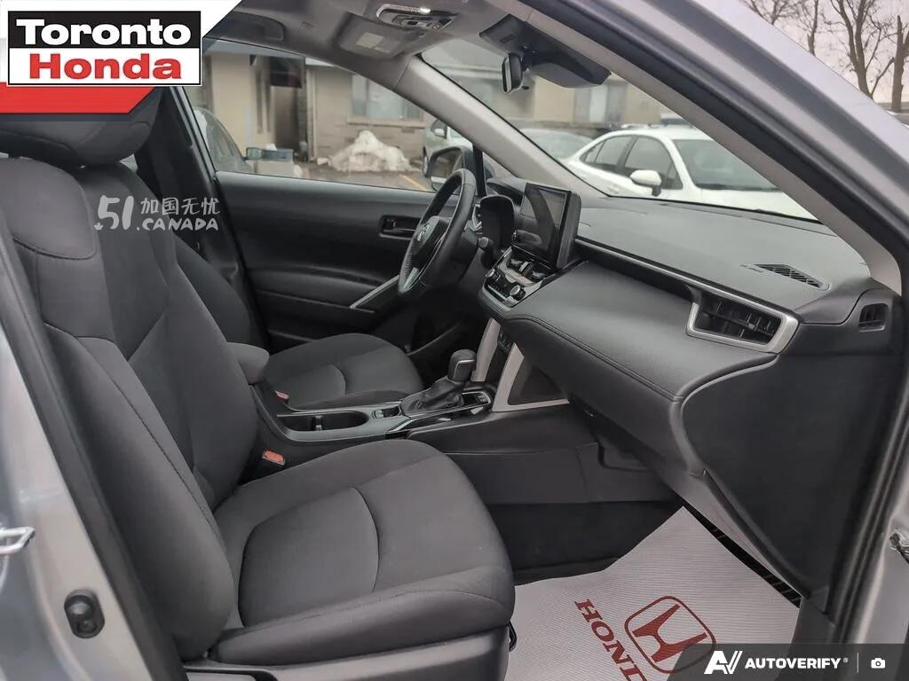 2025 Toyota Corolla view 6