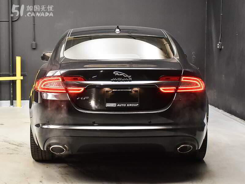 2014 Jaguar XF view 2