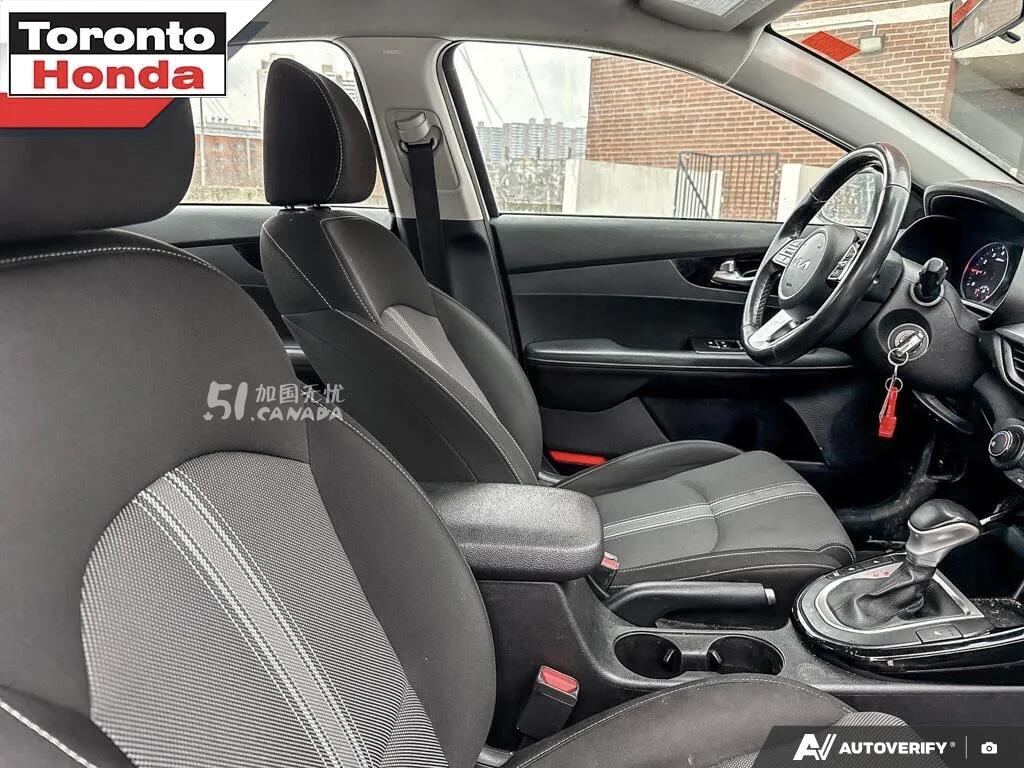 2022 Kia Forte view 6