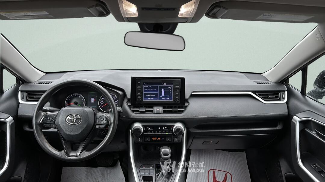 2022 Toyota RAV 4 view 5